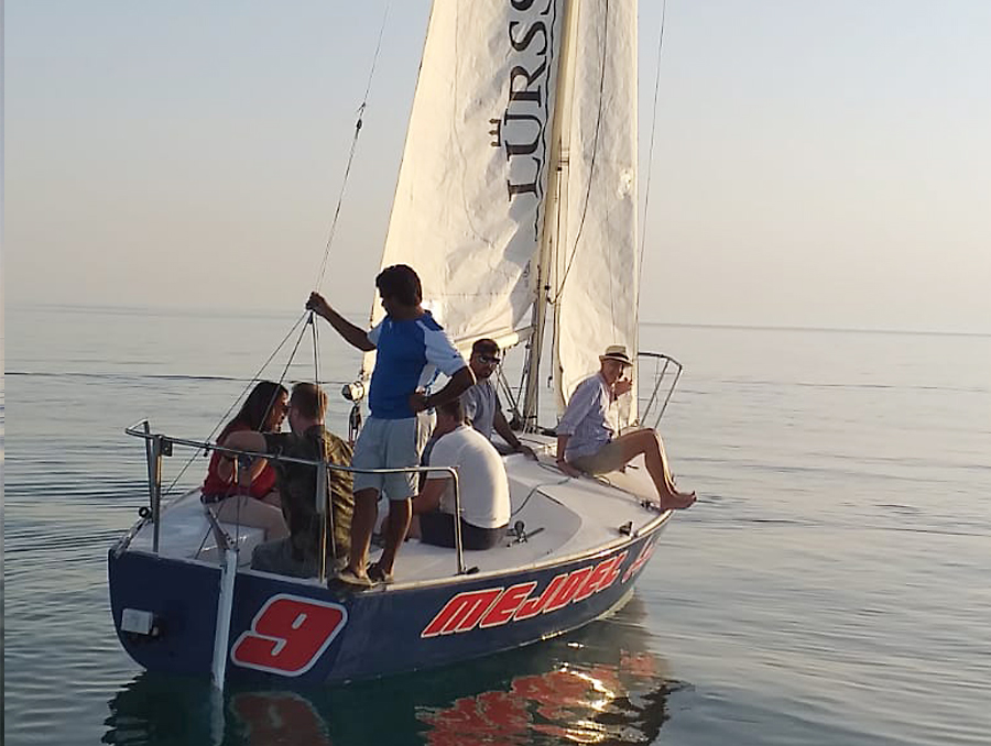 Sailing-team-bulding-2